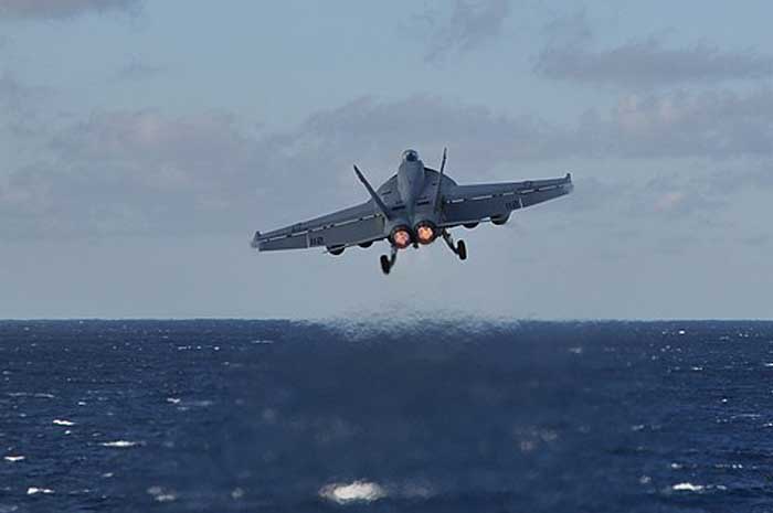 Boeing akan Uji Super Hornet Lepas Landas dengan Sistem Ski Jump