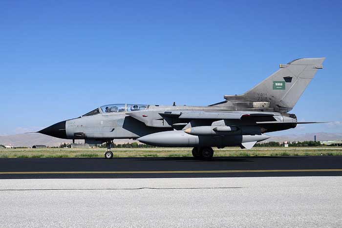Ditembak Houthi? Jet Tempur Tornado Arab Saudi Jatuh di Yaman