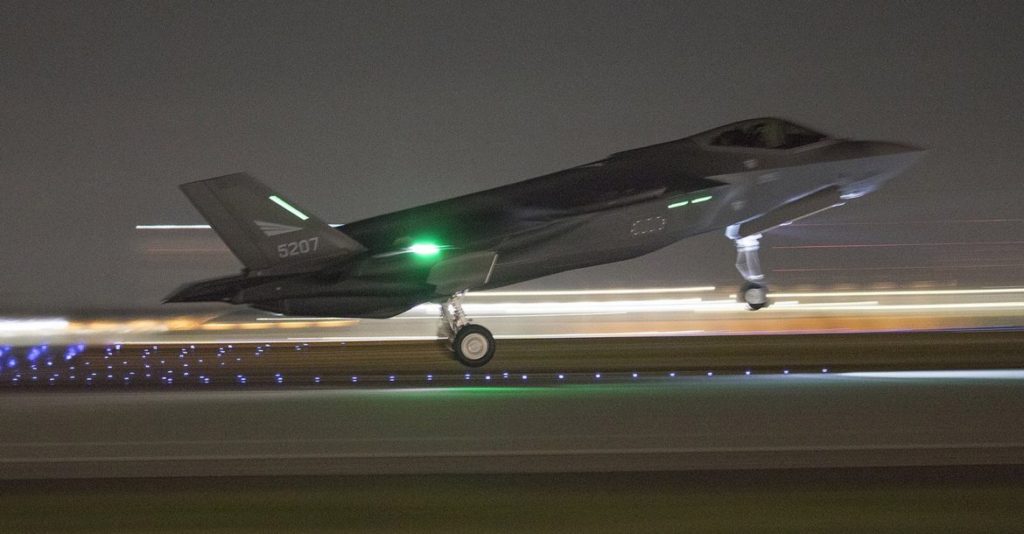 Untuk Kali Pertama, Siluman F-35 Bertemu dengan Pesawat Rusia